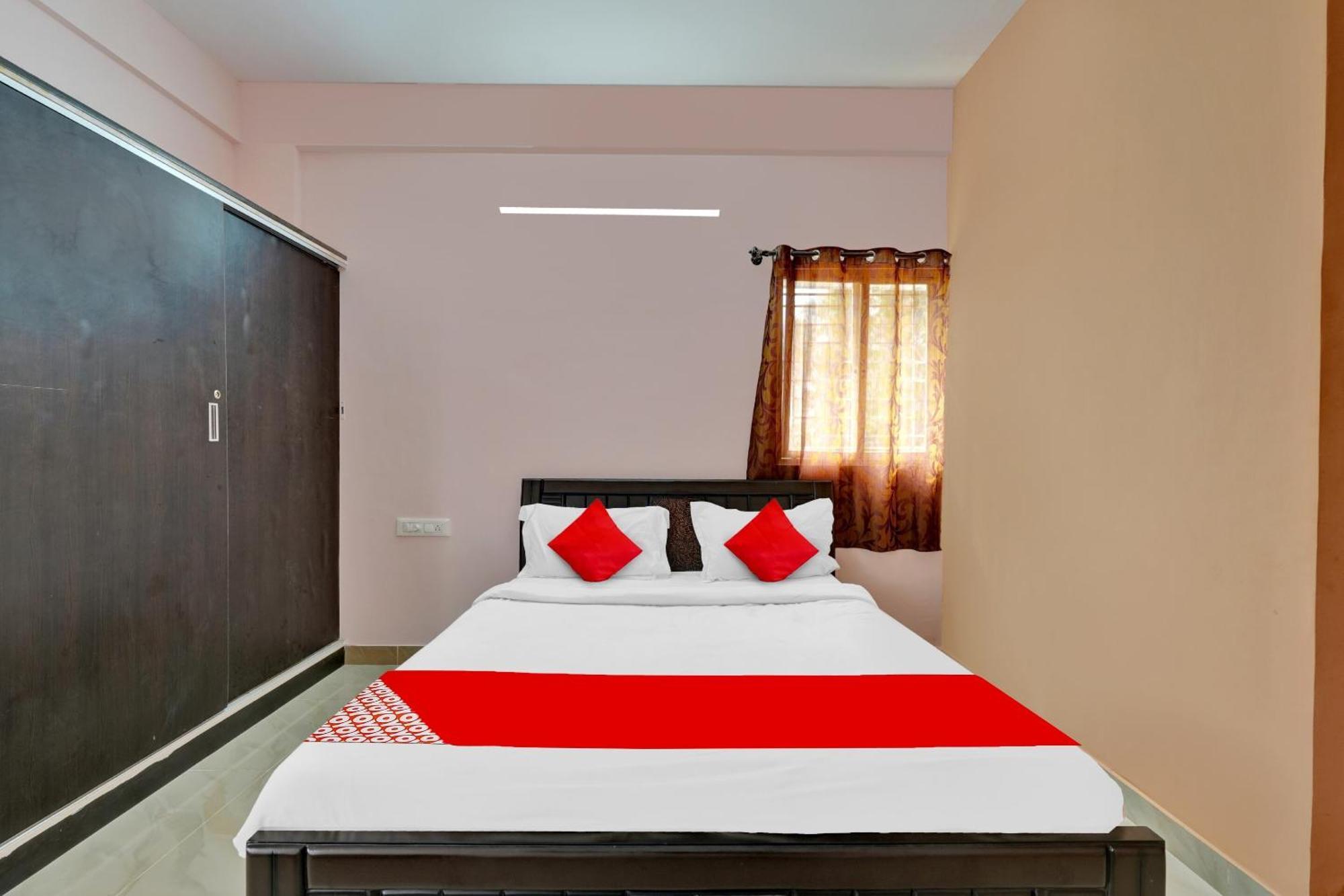 Spot On Sanjay Lodge Yelahanka Esterno foto
